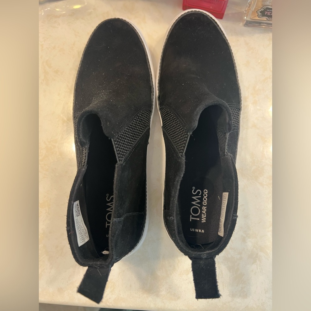 Toms Black Wedges